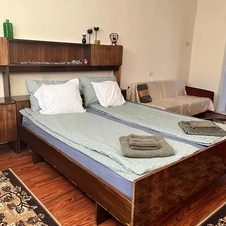 Апартаменти Cosy In The Heart Of *
